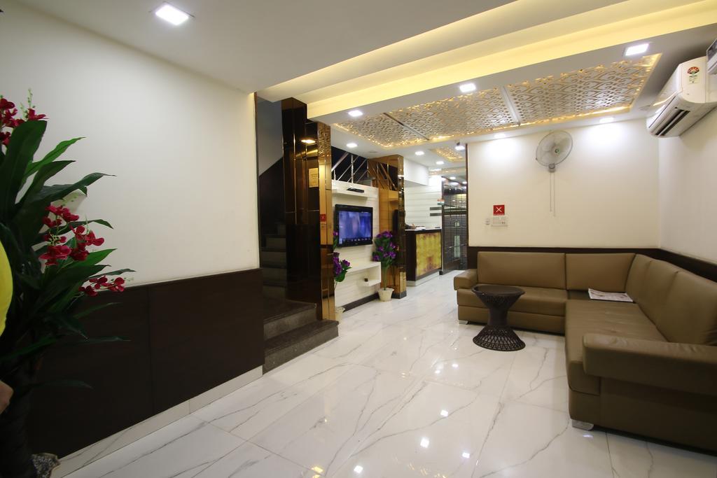 Hotel Hill Palace -Near Karol Bagh Metro Station Deli Exterior foto