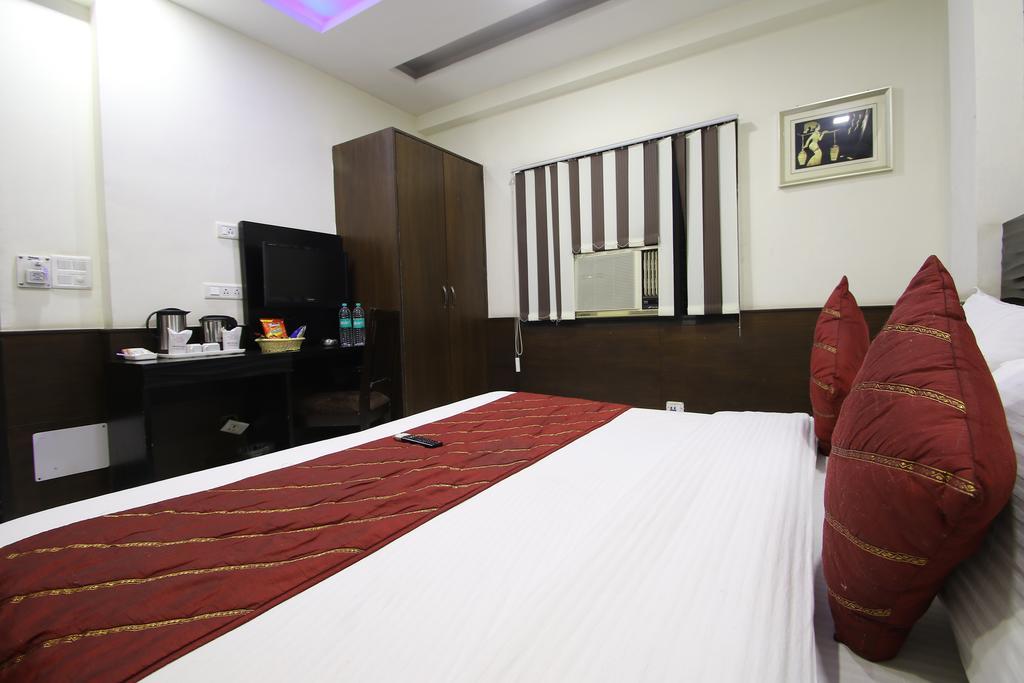 Hotel Hill Palace -Near Karol Bagh Metro Station Deli Exterior foto