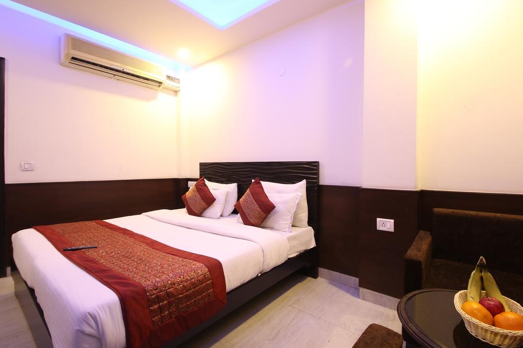 Hotel Hill Palace -Near Karol Bagh Metro Station Deli Exterior foto