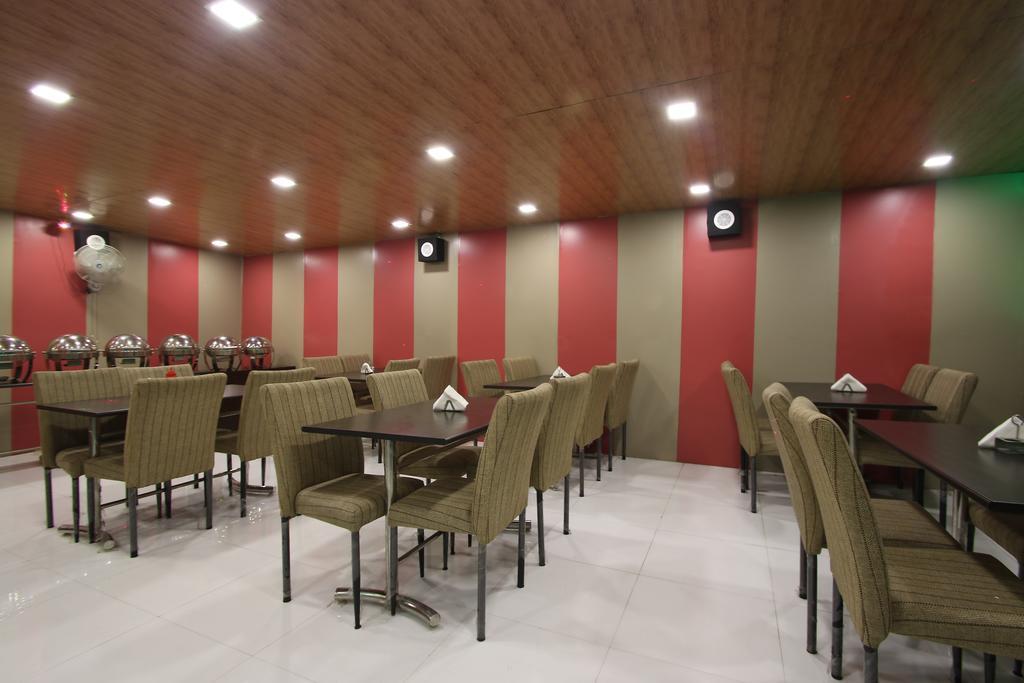 Hotel Hill Palace -Near Karol Bagh Metro Station Deli Exterior foto