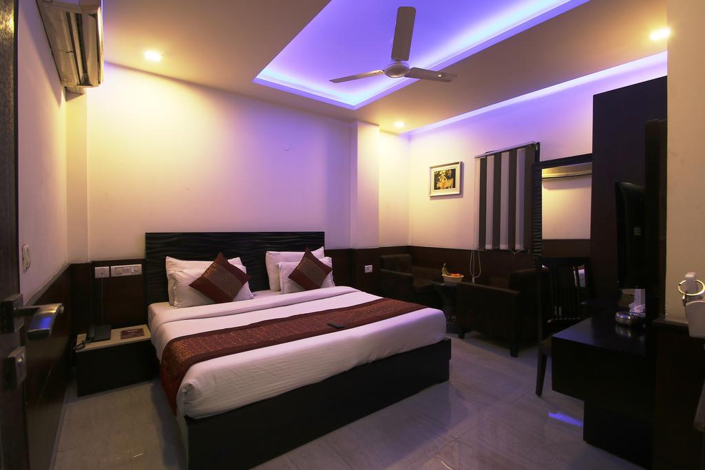 Hotel Hill Palace -Near Karol Bagh Metro Station Deli Exterior foto