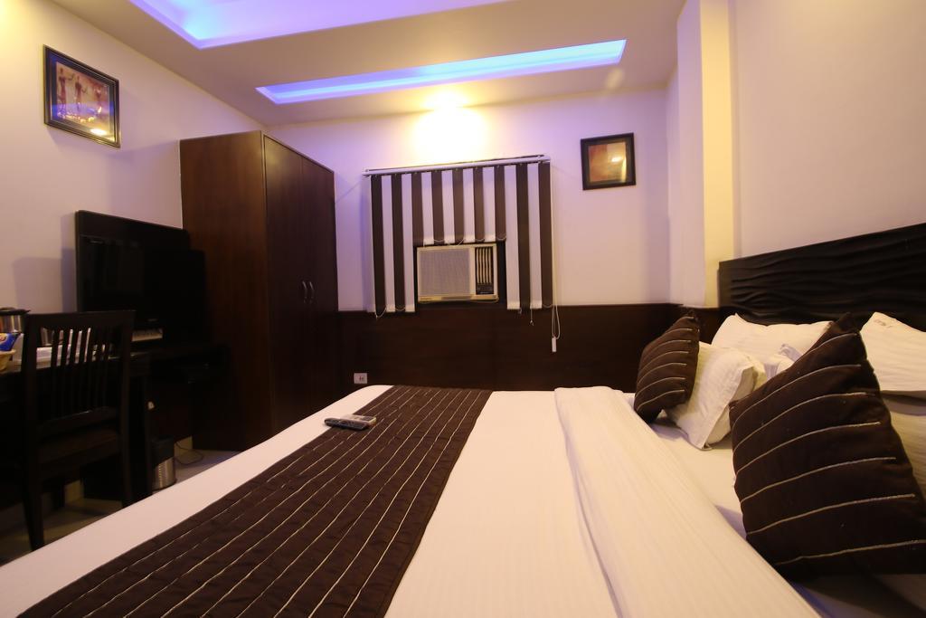 Hotel Hill Palace -Near Karol Bagh Metro Station Deli Exterior foto