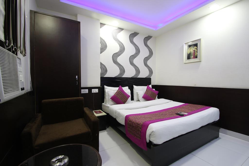 Hotel Hill Palace -Near Karol Bagh Metro Station Deli Exterior foto