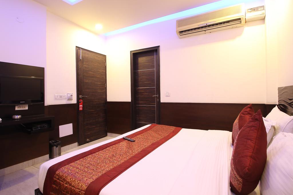 Hotel Hill Palace -Near Karol Bagh Metro Station Deli Exterior foto