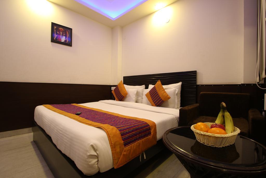 Hotel Hill Palace -Near Karol Bagh Metro Station Deli Exterior foto