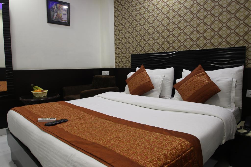 Hotel Hill Palace -Near Karol Bagh Metro Station Deli Exterior foto