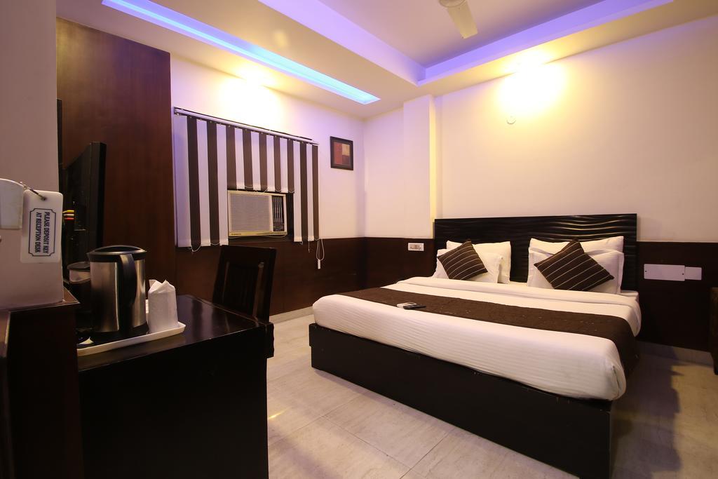Hotel Hill Palace -Near Karol Bagh Metro Station Deli Exterior foto
